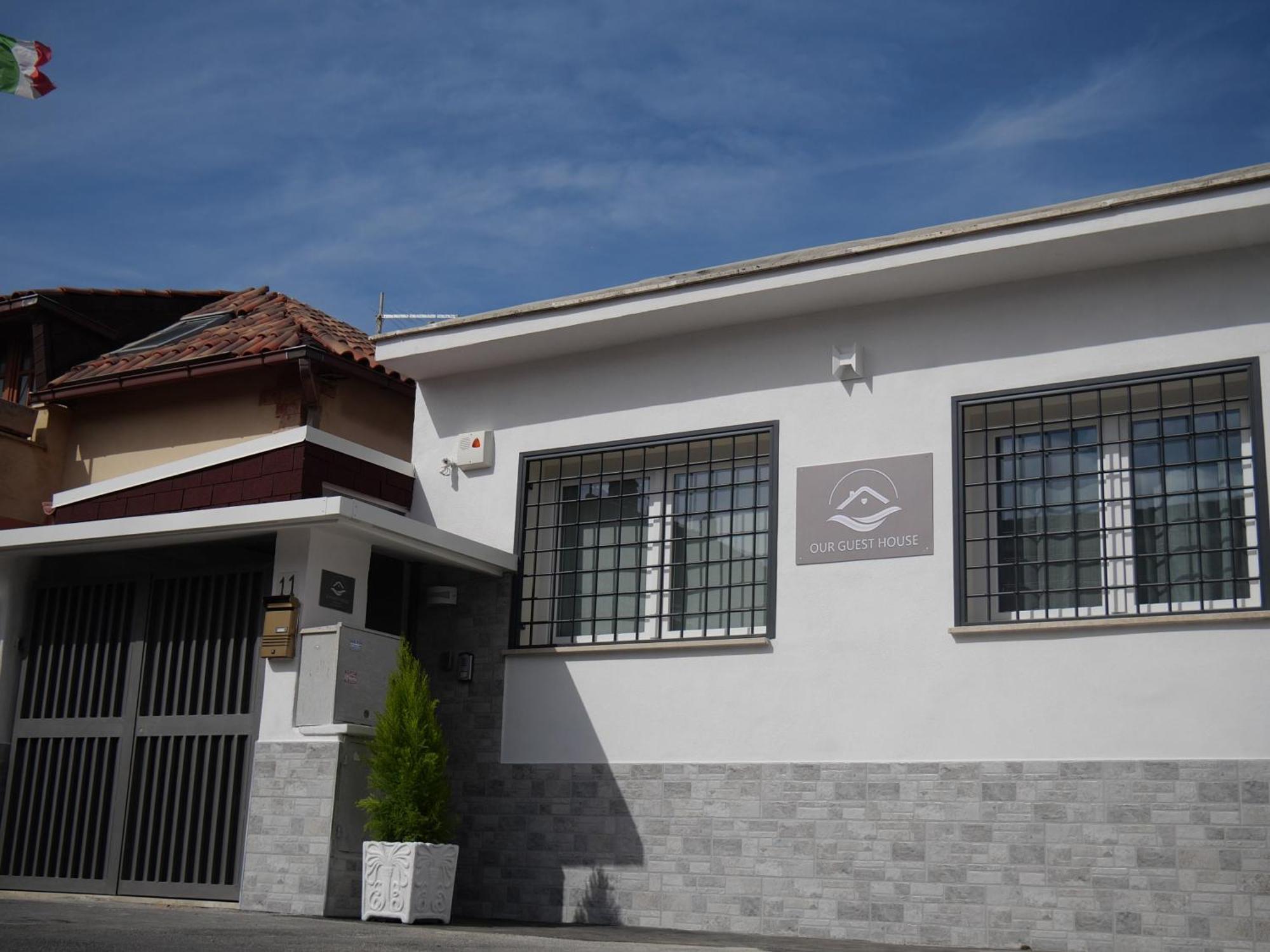 Our Guest House Фьюмичино Экстерьер фото